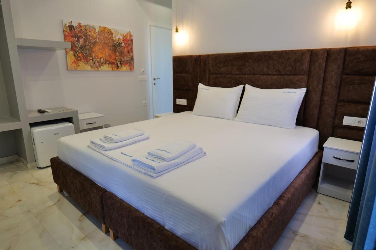 3 Islands 2 Hotel Ksamil Esterno foto